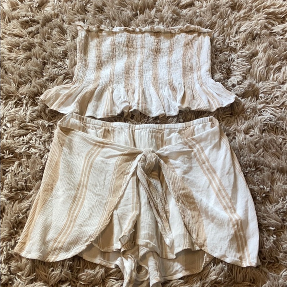 Cotton candy LA striped set, shorts and tube top.